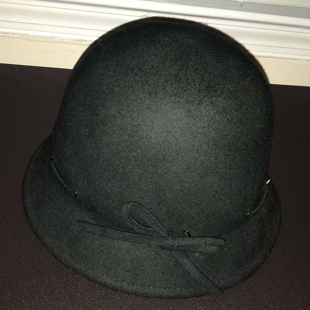 New without tags Magid  hat.